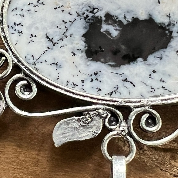 Dendritic opal & moonstone necklace - Picture 9 of 10